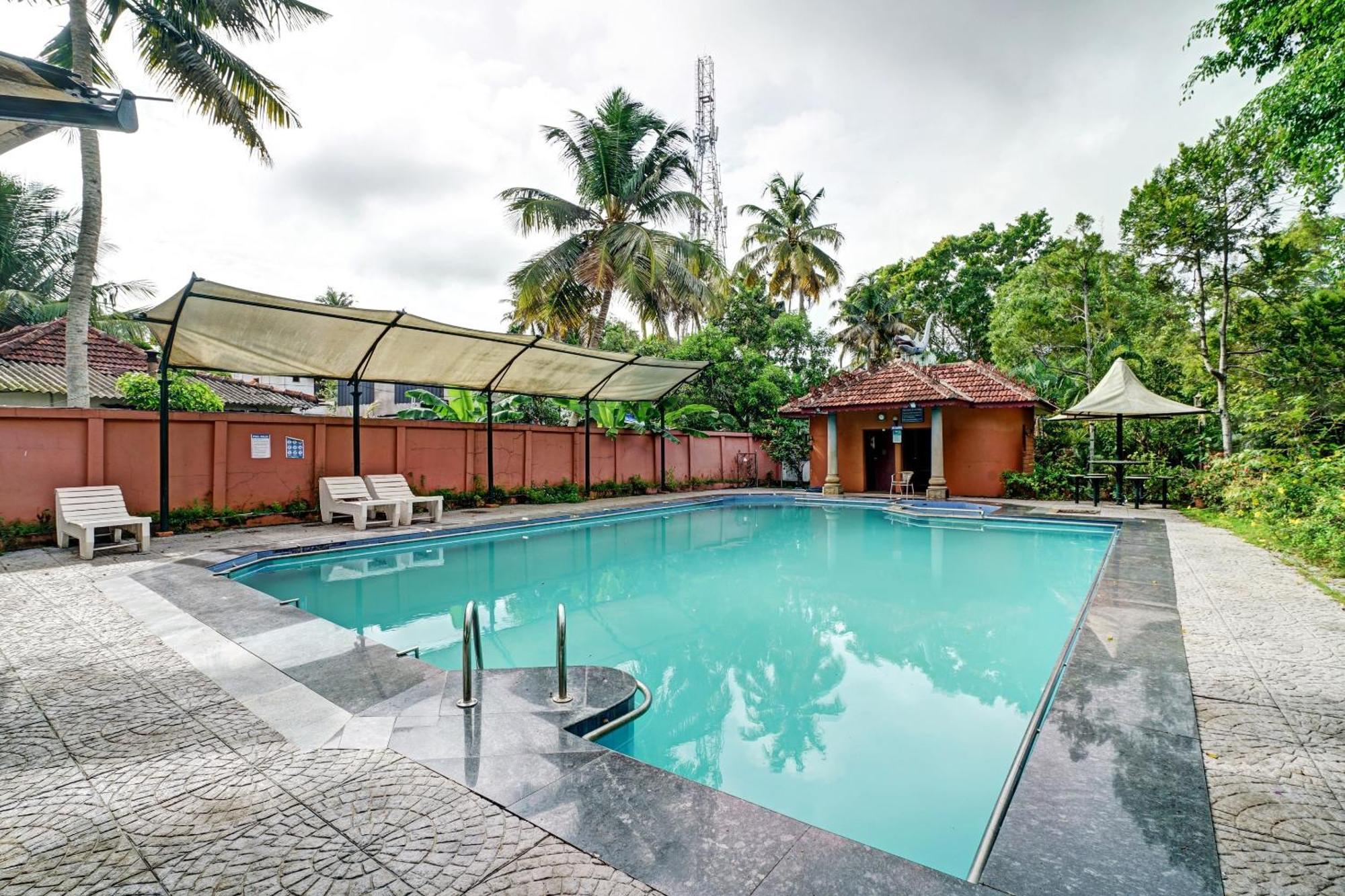 Palette - Pagoda Resorts Alappuzha Exterior foto